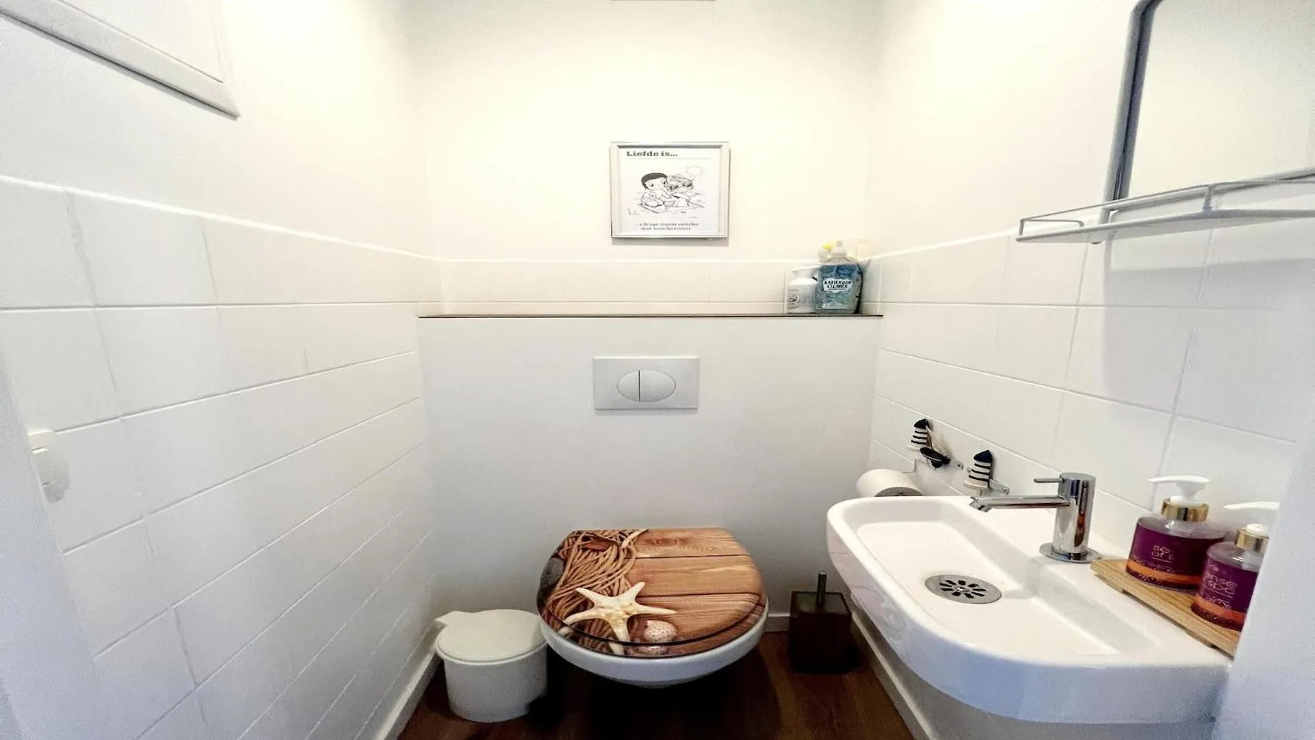 Centrally Located Apartment By The Sea Middelkerke 0*,  Belgium