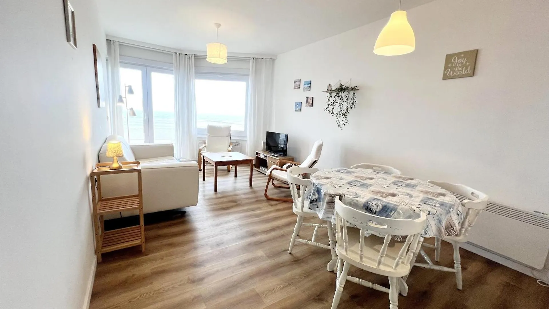 Centrally Located Apartment By The Sea Middelkerke